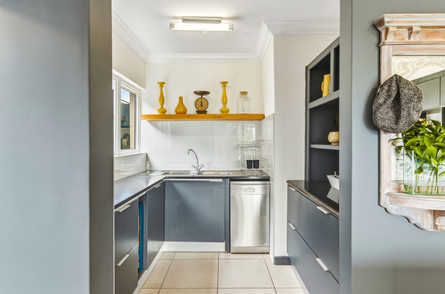 4 Bedroom Property for Sale in Greenways Golf Estate Western Cape